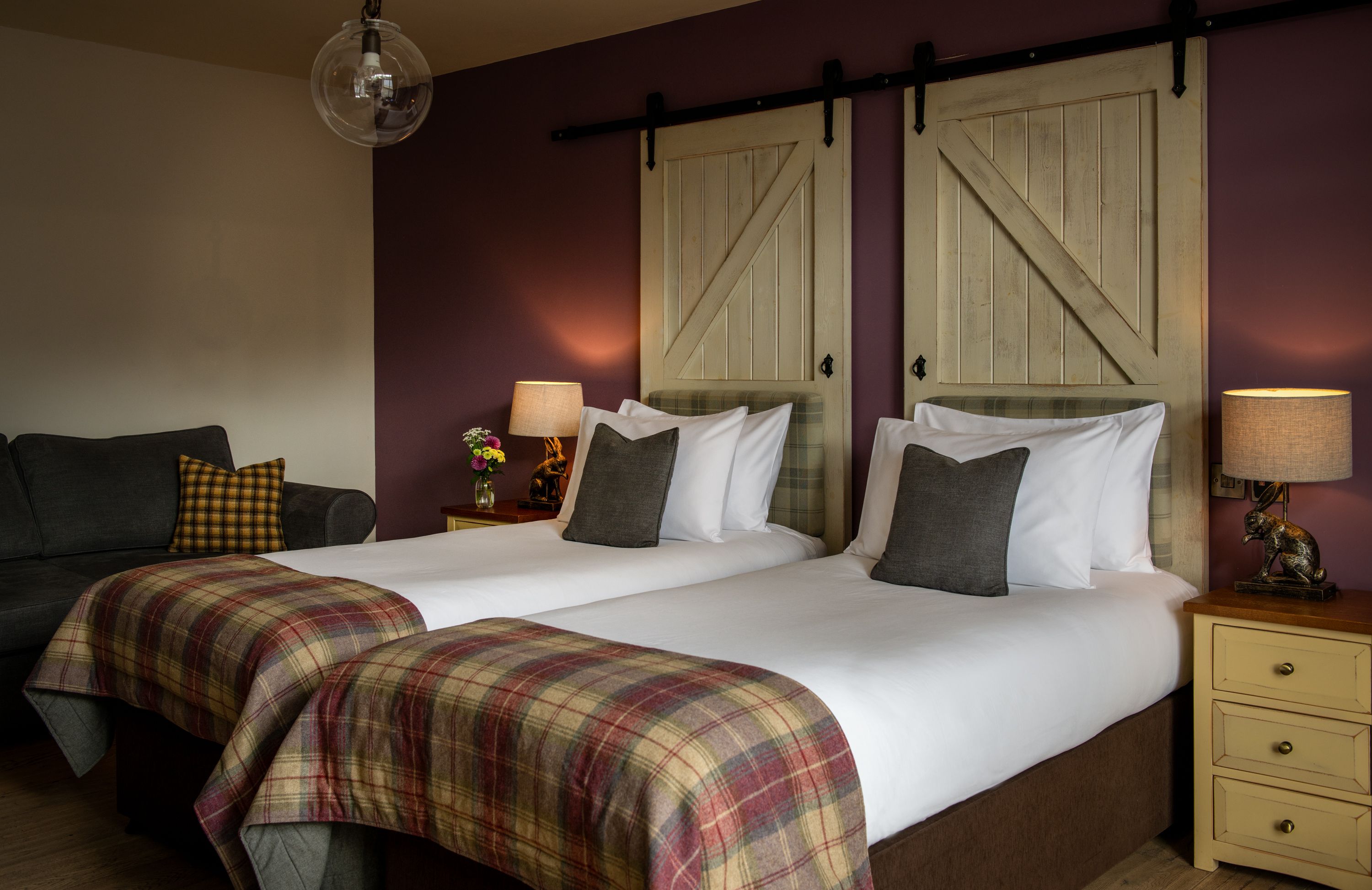 twin bedroom pooley bridge crown inn